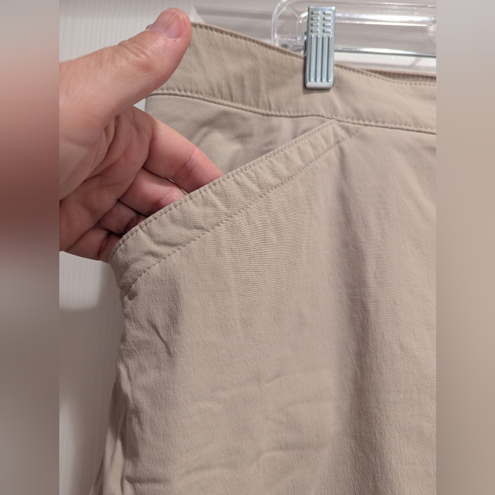 Eddie Bauer Cream Tan Travex Skort Size 16 Travel Comfort GUC - Picture 4 of 14